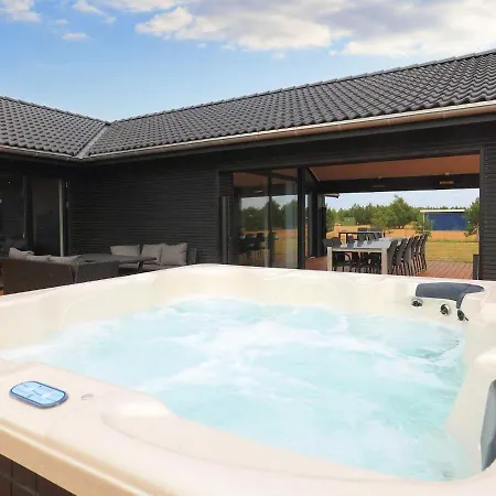 Luxury Retreat In Marielyst
