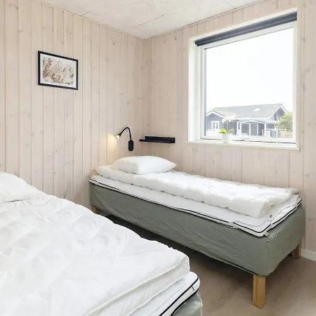 Ferienhaus Luxury Retreat In Marielyst Bøtø By