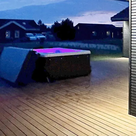 Luxury Retreat In Marielyst *