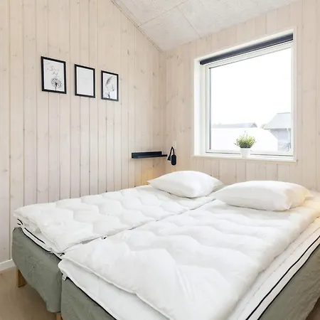 Luxury Retreat In Marielyst