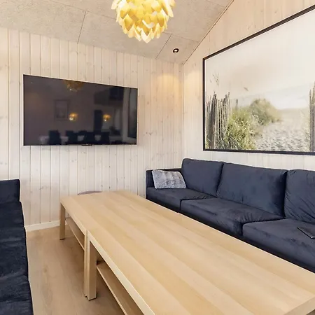בית נופש Luxury Retreat In Marielyst *
